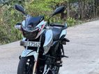 TVS Apache Pearl White 2017