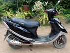 TVS Streak Scooty 2010