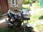 TVS Victor 2004