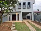 Two storey house for rent in boralasgamuwa - bokundara