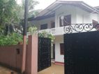 Two Storey House For Sale in Athurugiriya