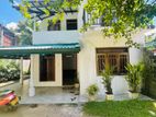 Two storey House for sale in Athurugiriya