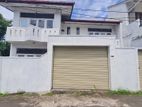 Two Storey House for Sale in Nugegoda Ds20344