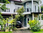 Two-Storey House for Sale – Lake Terrace Athurugiriya