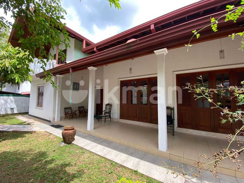 Two Storey House in Mattegoda With 20 p Land Extent Salgas Junction ikman