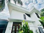 Two storey Looking house for sale in Athurugiriya ( TDM273-tt )