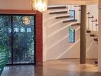 Two-storey Old Looking House for Rent in Sirimal Uyana From Attidiya rd