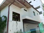 Two Storied House For Rent in Colombo 4