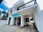 Two Storied Luxury House In Athurugiriya