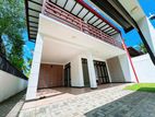 Two Story 4 Bedrooms House for sale in Athurugiriya