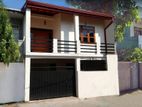 𝐁𝐑𝐄 𝟐𝟒 -Two-Story House for Rent at Boralesgamuwa