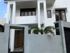 Two Story House for Rent at Mount Lavinia - MRE 109