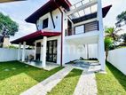 Two Story House for Rent in Boralesgamuwa