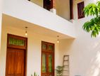 Two story luxury vibe house for rent in gampaha