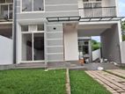 Two Story Modern House for Rent at Kahathuduwa