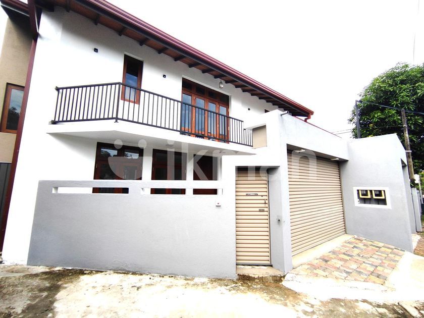 two story modern house rent nugegoda Stanleythelakarathna mawatha ikman