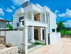 Two Story New House with Swimming Pool Piliyandala- Kottawa