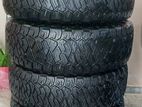 Tyres 285/70/17 AT