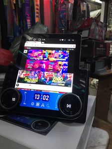 12 Inch tesla 4+64 4G Sim Dual Knobs Android Car Audio Setup for Sale