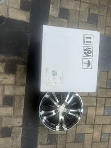 14 size Toyota Vitz Alloy wheels set for Sale