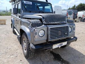 2015 Land Rover Defender 110 2.2 TDCi Breaking for Parts for Sale