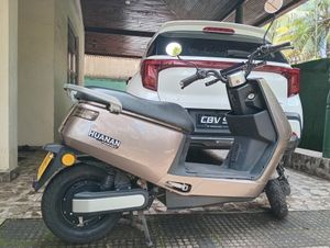 Yadea Epoc 2022 for Sale