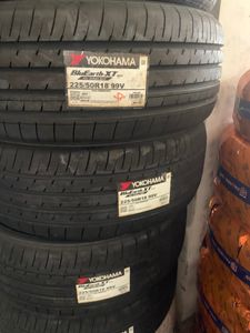 225/50R18 Yokohama Tyre for Sale