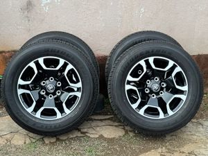 265/60/18 Alloy Wheels with Tires for Sale
