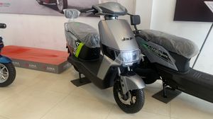 AIMA Breezy Electric Scooters 2025 for Sale AIMA Breezy Electric Scooters 2025 for Sale
