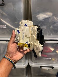 Audi A8 2013 Lwb Passenger Rear Door Lock Soft Close for Sale