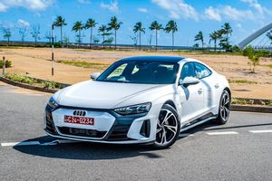 Audi e-tron GT 2024 for Sale