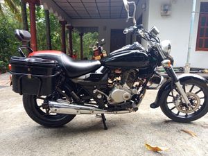 Bajaj Avenger 2005 for Sale