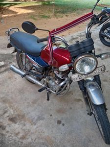 Bajaj Boxer 2000 for Sale
