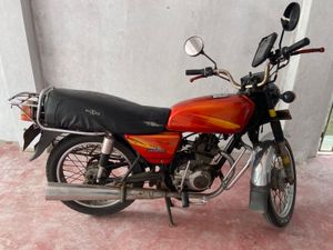 Bajaj Boxer 4s champion 2004 for Sale