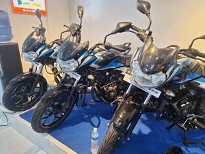 Bajaj Discover 125 NEW ARRIVED 😎🫰 2025 for Sale