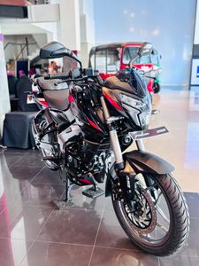 Bajaj Pulsar 200 2025 for Sale
