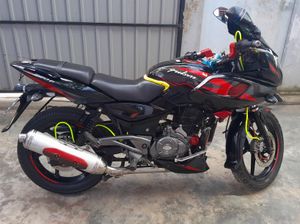Bajaj Pulsar 220F 2013 for Sale