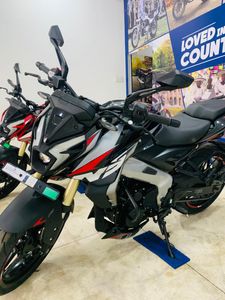 Bajaj Pulsar 220F 400CC 2025 for Sale