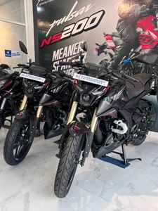 Bajaj Pulsar N160 Premium 2026 for Sale