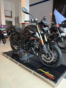 Bajaj Pulsar N160 Premium 2026 for Sale