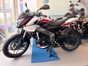 Bajaj Pulsar NS200 - White Efi New 2026 for Sale