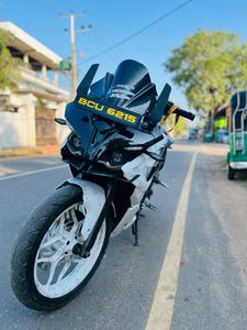 Bajaj Pulsar RS200 2015 for Sale