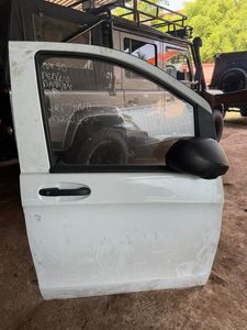 Benz Vito 2016 Van Front Doors for Sale