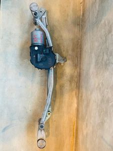 BMW 5 Series 520D Wiper Arm With Motor for Sale