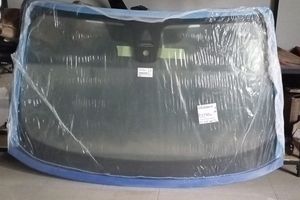 BMW X1 windscreen Genuine Brand New for Sale