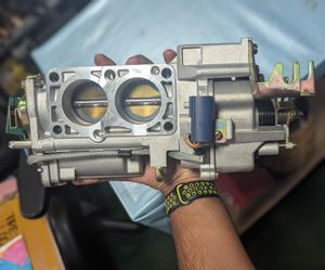 Brand New Nissan Cedric Gloria Throttle Body for Sale Brand New Nissan Cedric Gloria Throttle Body for Sale