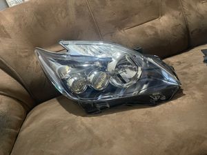 Brand New Prius Head Light W30 2 Scoop for Sale