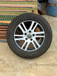 Bridgestone Tires with Alloy Wheels 195/65R15 for Sale