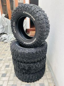 Cooper Discoverer STT Pro 17 Tyre for Sale