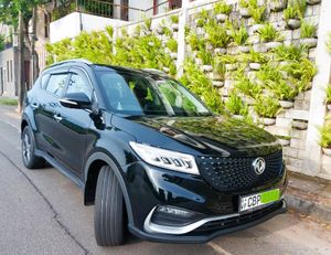 DFSK Glory i-Auto 7 Seater 2022 for Sale